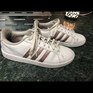 Adidas Cloudfoam “rose gold”